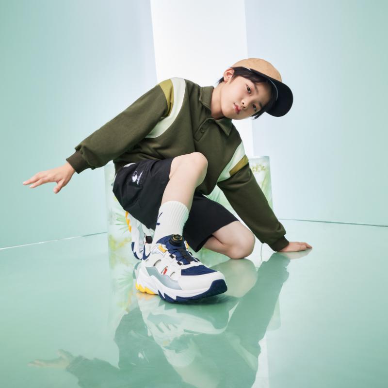 KIDS SNEAKERS