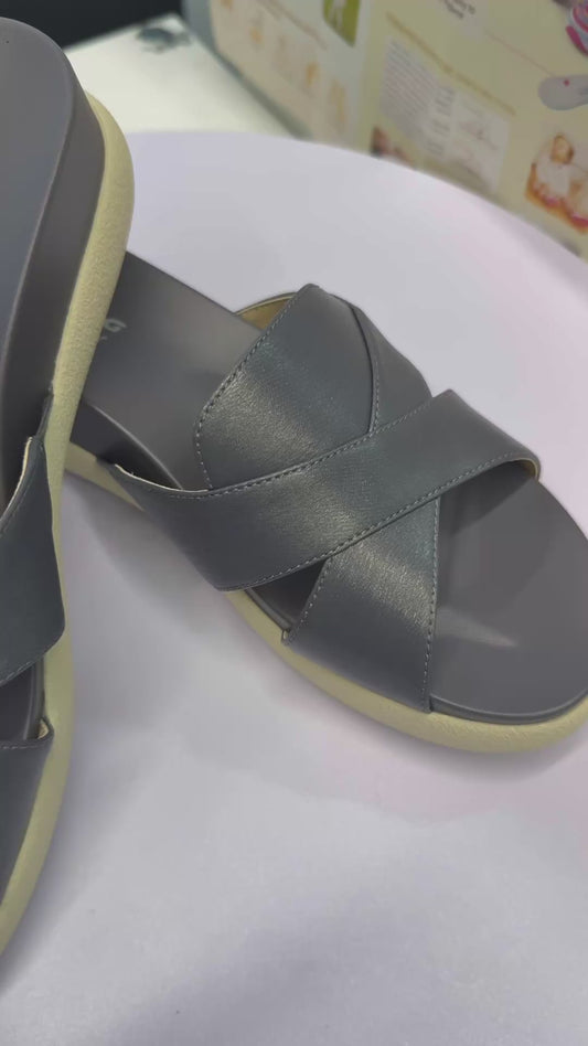 WOMEN TOTAL CONTACT SANDALS DK-1S30A2043BW (RP $159)